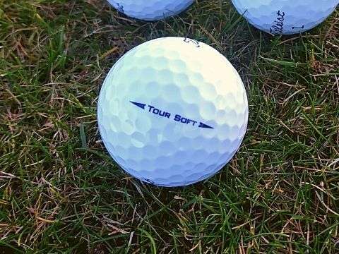 Low Compression Golf Ball Guide (Best Options For 2023)